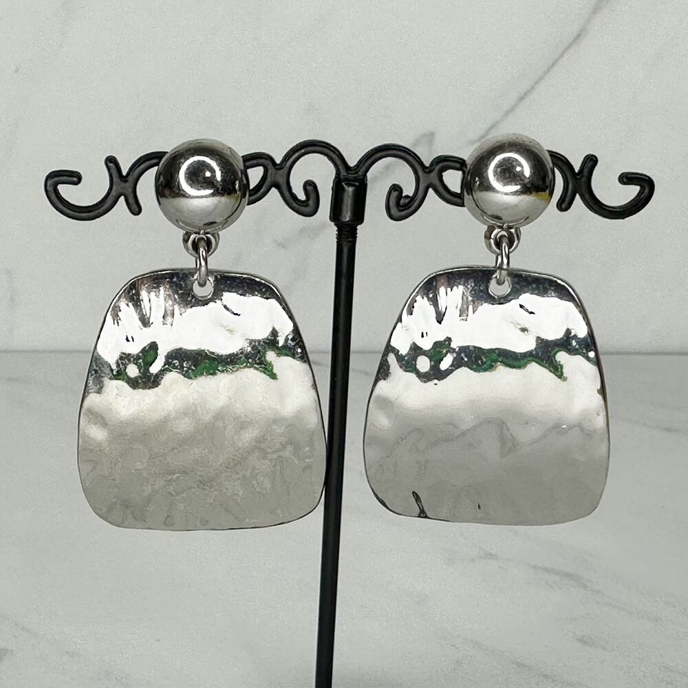 Chico's Hammered Metal Silver Tone Drop Earrings ✨